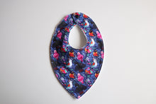 Load image into Gallery viewer, Henrietta Birds Bib