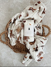 Load image into Gallery viewer, Bloom Muslin Swaddle