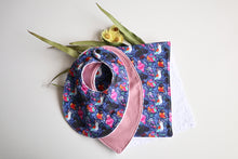 Load image into Gallery viewer, Henrietta Birds Burp Cloth