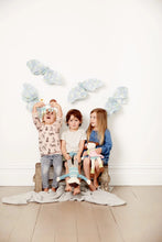 Load image into Gallery viewer, Oliver Rattle