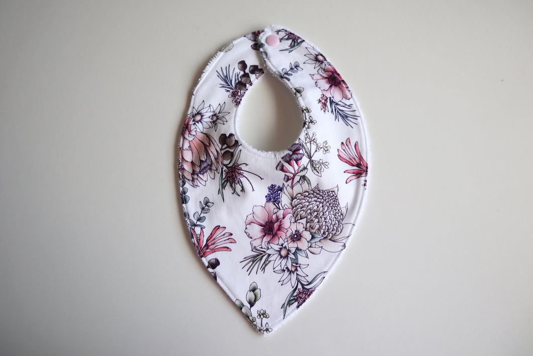 Waratah Bouquet Bib