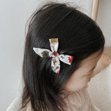 Load image into Gallery viewer, Riley Petite Bow Clip
