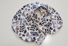 Load image into Gallery viewer, Tony Constructions Bib
